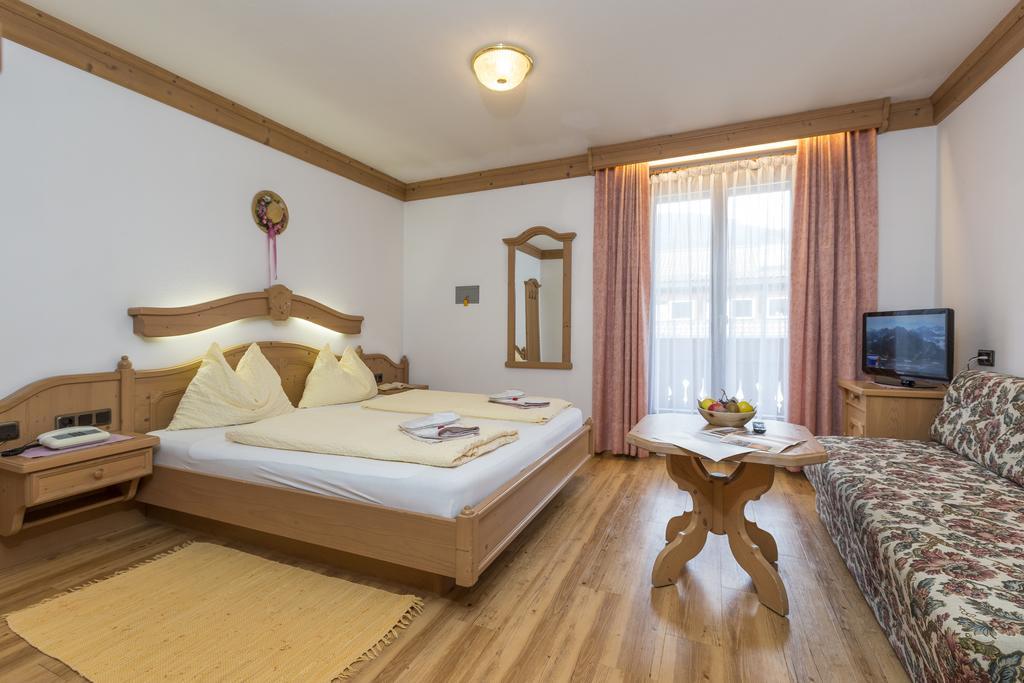 Landhotel Tharerwirt Olang Екстериор снимка